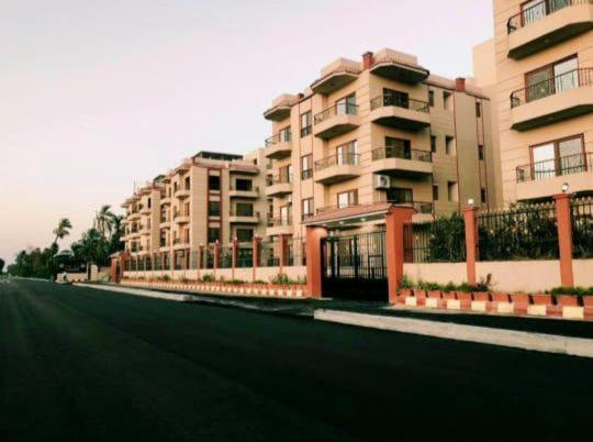 Wa Set Luxor Apartment エクステリア 写真