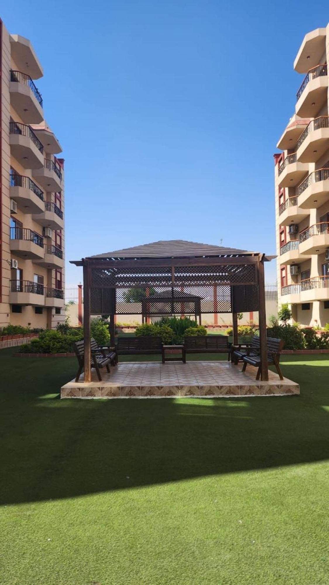 Wa Set Luxor Apartment エクステリア 写真